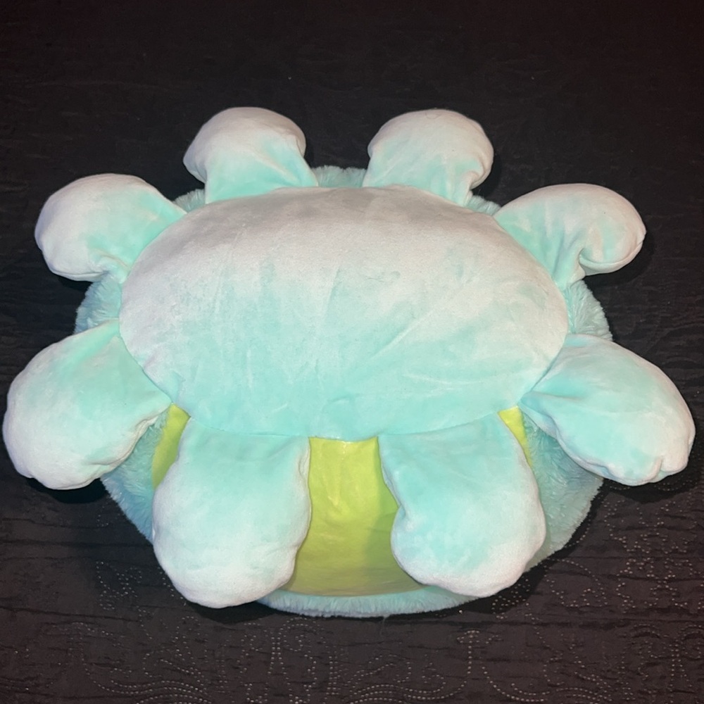 Squishmallows Ophelia The Octopus 12" Fuzzamallow Plush, FLOWER Green Belly RARE - Picture 6 of 14